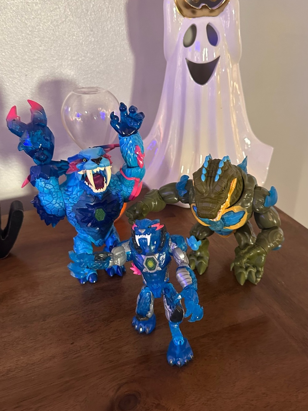 Beast Lab Panther and Shark Blue Beast Battle Figures Set - Kids Action Playset